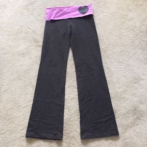 Victoria’s Secret yoga pants